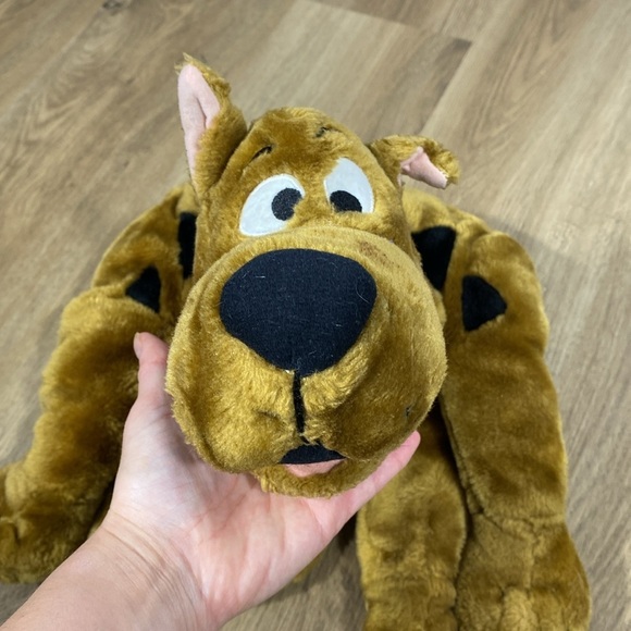 Scooby Doo Vintage Brown Plush Stuffed Animal lying flat - Picture 10 of 13
